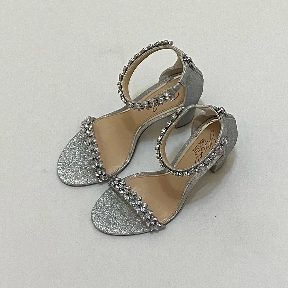 NWT Jewel Badgley Mischka Mayra Silver Ankle Strap Evening Shoes Size 6.5. - Picture 7 of 13